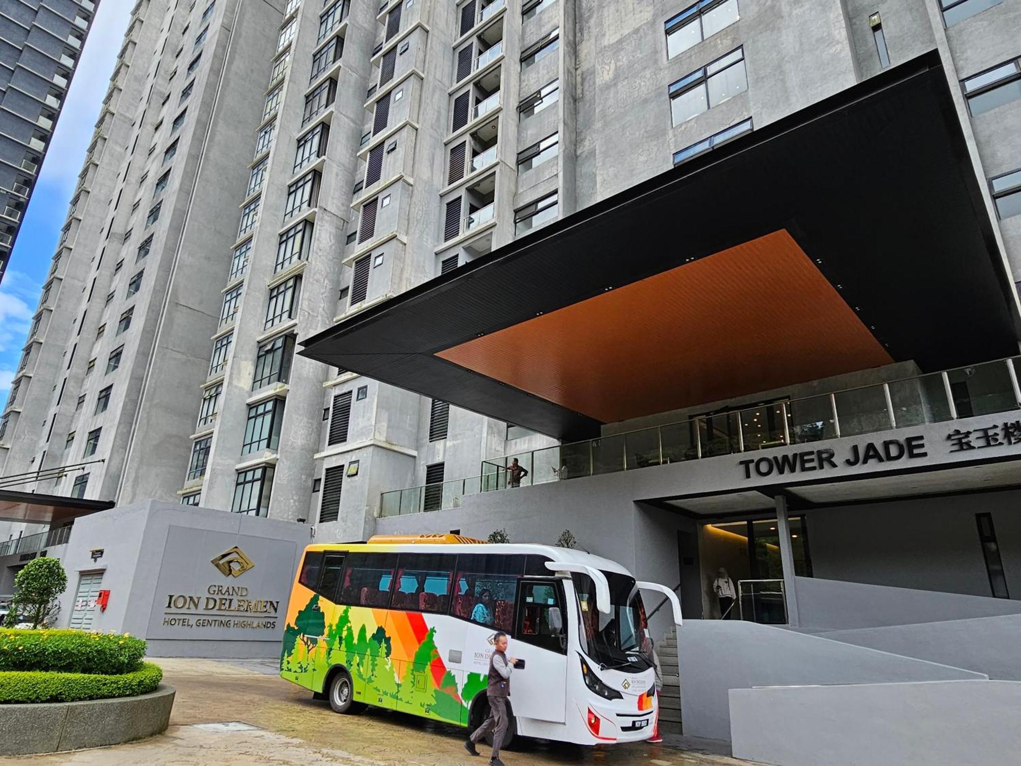 Golden At Genting Ion Delemen